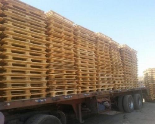 حمل پالت چوبی با تریلی از سنندج به کرمان