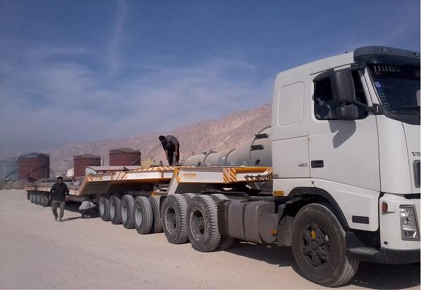 حمل محموله با تریلی از کهنوج به بوشهر